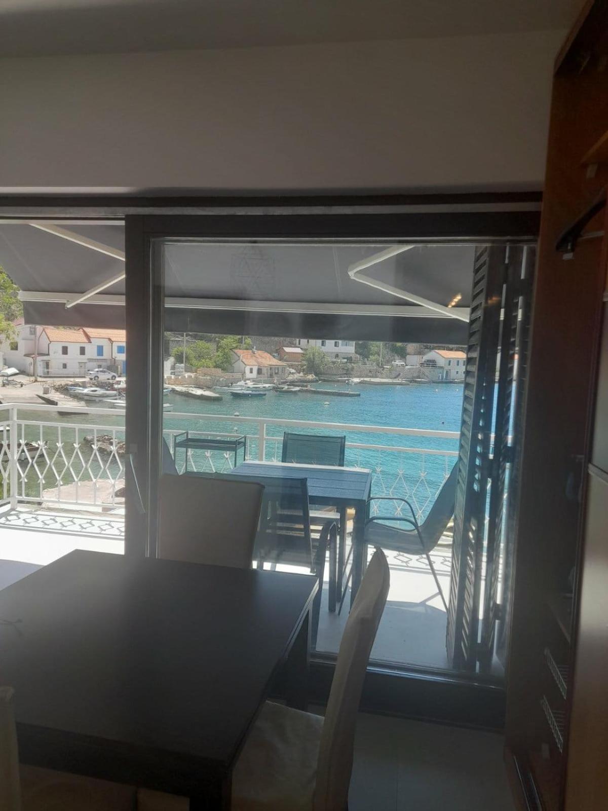 Apartmani Pulic Сен Екстериор снимка