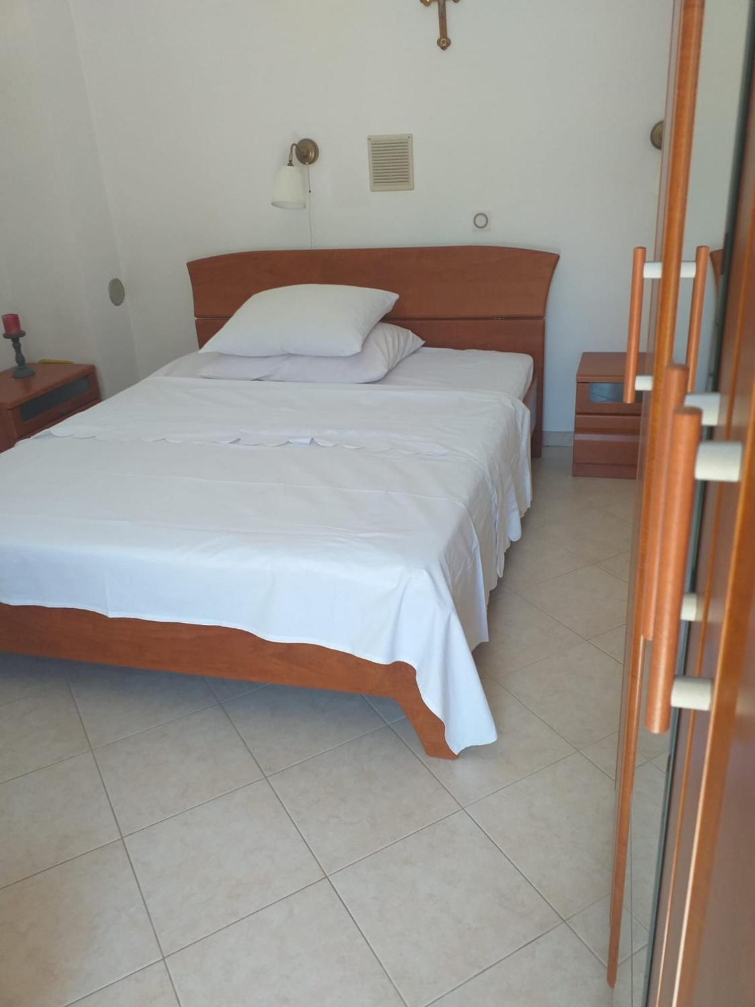 Apartmani Pulic Сен Екстериор снимка