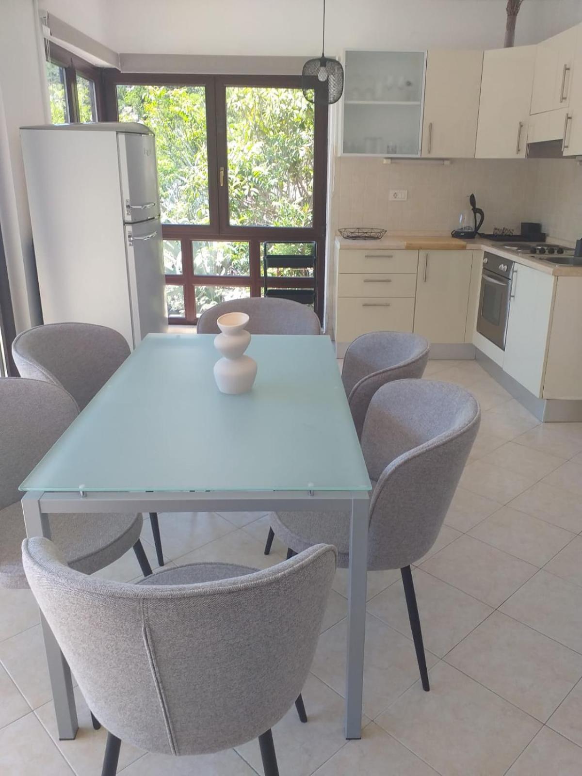 Apartmani Pulic Сен Екстериор снимка